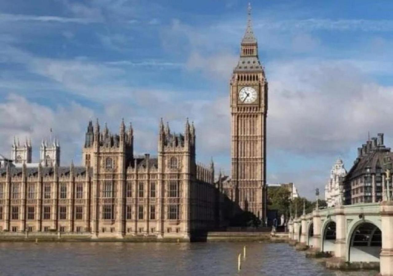 Отель Don'T Wake Me Up. South London. Sleeps 6 Экстерьер фото